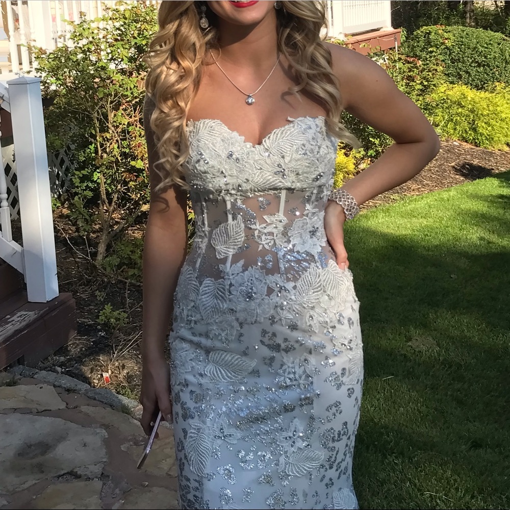 JOVANI PROM GOWN - Picture 3 of 8